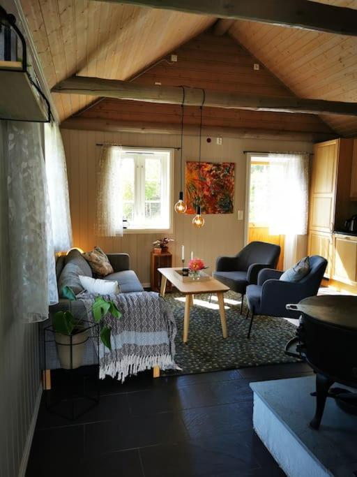 カウパンゲル Nydelig Lite Hus Med Egen Vedfyrt Baksteovn.ヴィラ エクステリア 写真